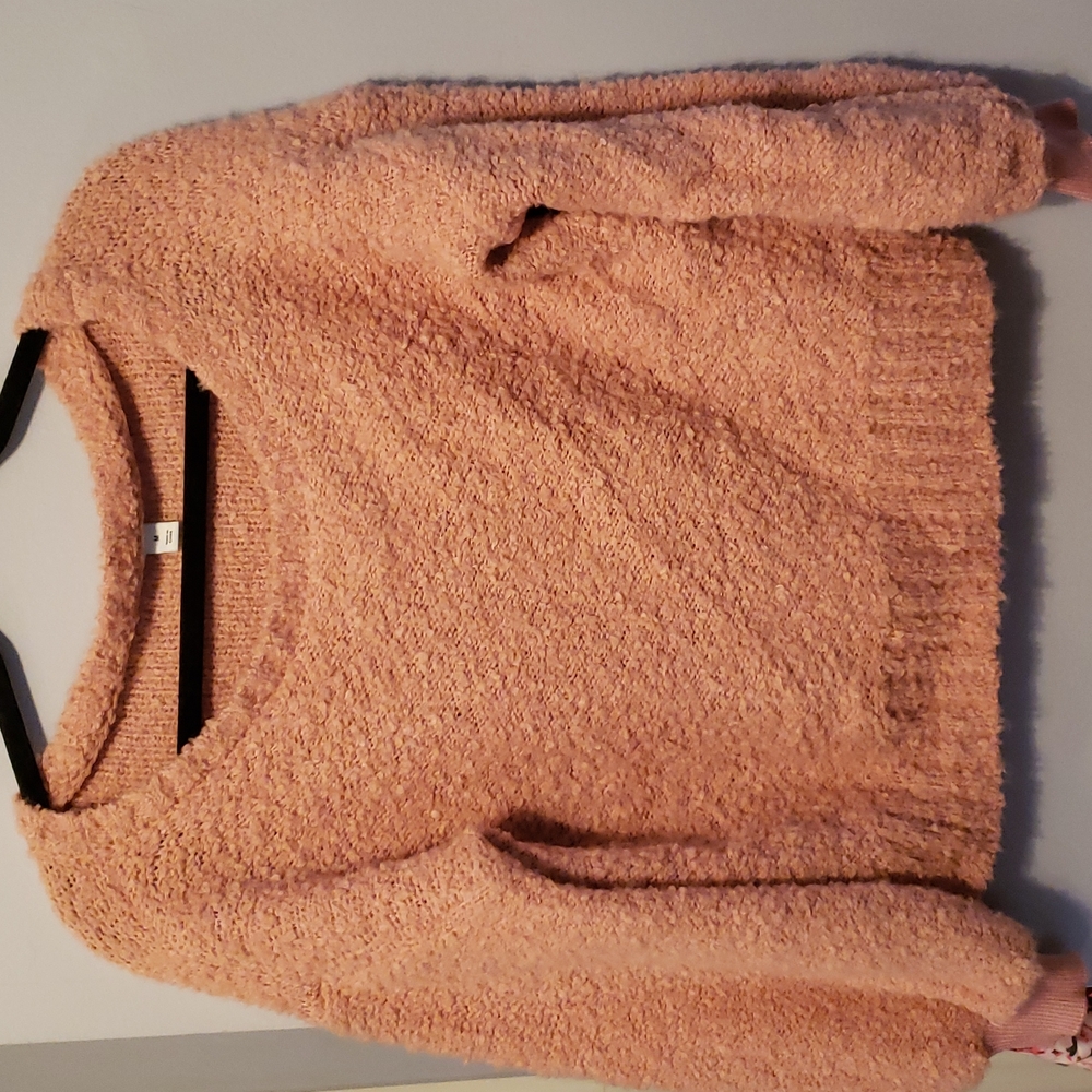 Bar III sweater size M